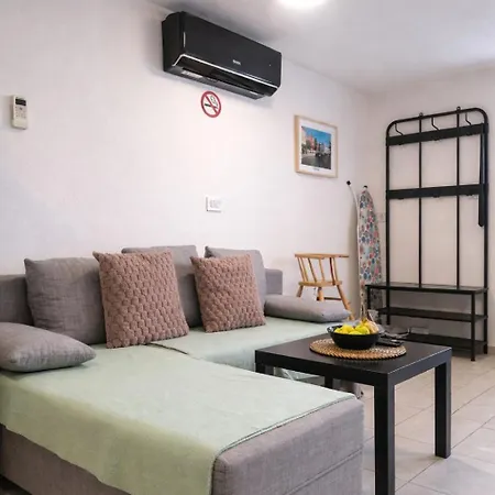 Apartma Licko Apartman *